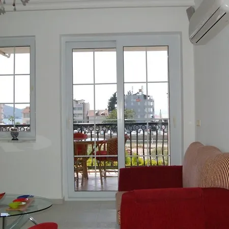 Three-bedroom Venice #11 *